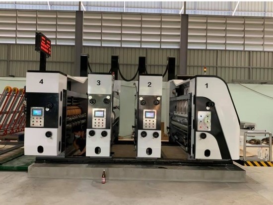 ติดตั้งเครื่องจักรสิ่งพิมพ์